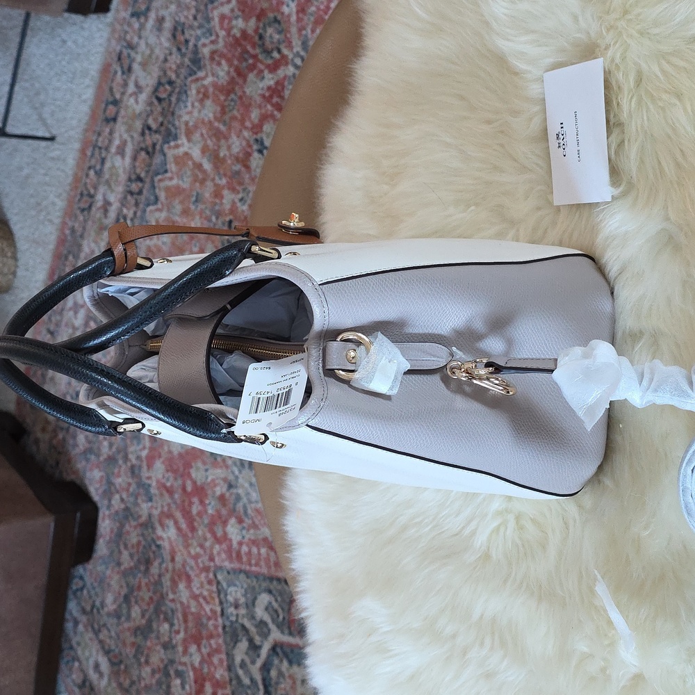 Beautiful NWT Coach Colorblock Small Margot Leather Bag ❤️🎁 - Picture 6 of 16